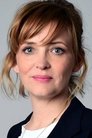 Laura Tonke isMiki Walter