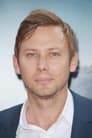 Jimmi Simpson isRyan Holder